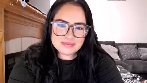 Snapshot of vivianaortega chatting on 03.04.25 Vivi online show from 03.04.25