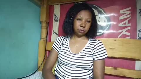 Snapshot of viviane0812 chatting on 02.27.25 viviane0812 online show from 02.27.25