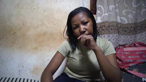 Snapshot of viviane0812 chatting on 03.09.25 viviane0812 online show from 03.09.25