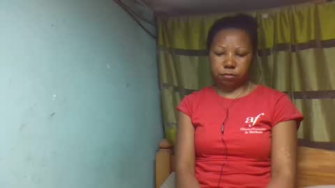 Snapshot of viviane0812 chatting on 10.20.25 viviane0812 online show from 10.20.25