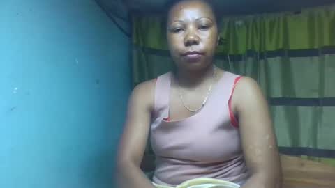 Snapshot of viviane0812 chatting on 10.24.25 viviane0812 online show from 10.24.25