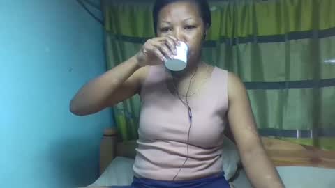 Snapshot of viviane0812 chatting on 10.31.25 viviane0812 online show from 10.31.25