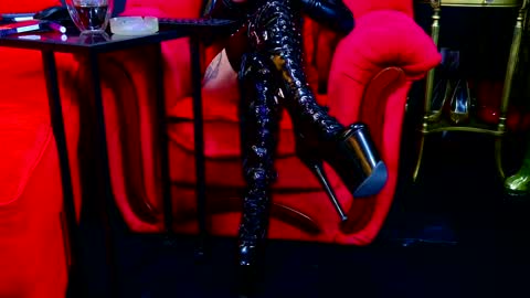 Vivian Reeve online show from 02.04.25