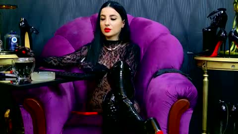 Vivian Reeve online show from 03.07.25