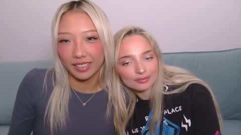 vivianwinters online show from 11.18.25