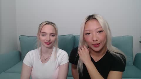 vivianwinters online show from 11.25.25