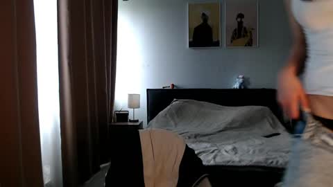 VI       online show from 05.15.26