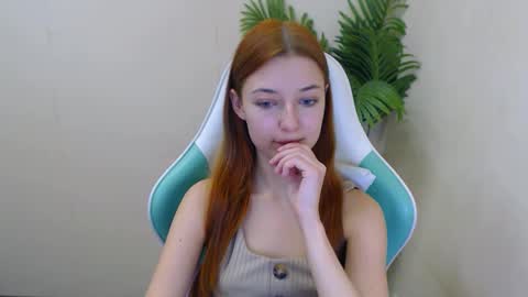 Vivien online show from 01.08.25