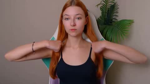 Vivien online show from 10.22.25