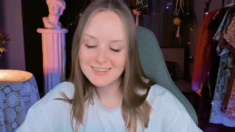 Vivien online show from 12.28.24