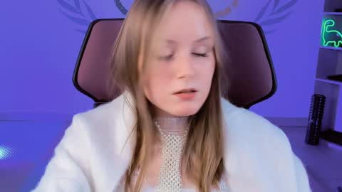 Vivien online show from 02.07.25