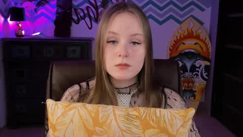 Vivien online show from 03.02.25