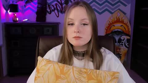 Vivien online show from 03.02.25