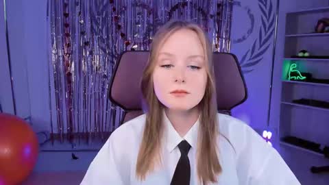 Vivien online show from 03.09.25