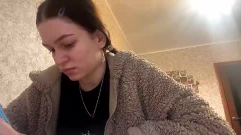 Snapshot of viviennebuiles chatting on 10.30.25 Alexa online show from 10.30.25