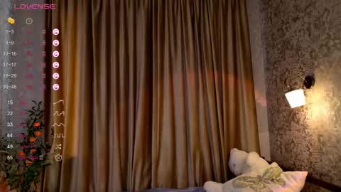 Mia Skaidrite online show from 11.09.25