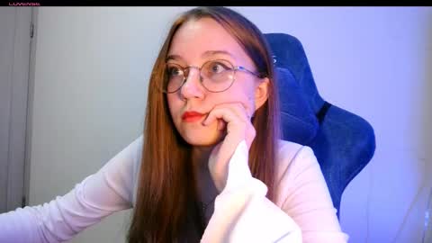 Snapshot of vivivivikkie chatting on 03.16.26 vivivivikkie online show from 03.16.26