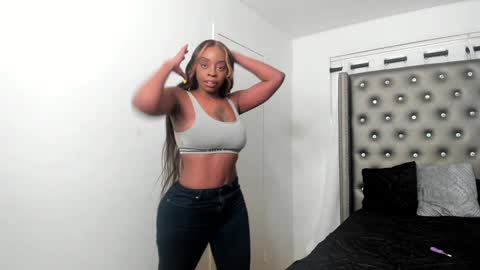 Snapshot of vixen_sasha chatting on 12.12.24 Sasha Malone online show from 12.12.24