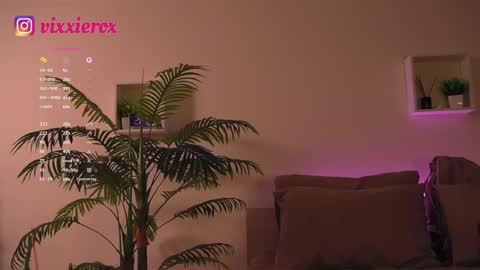 vixxxiee online show from 04.28.26