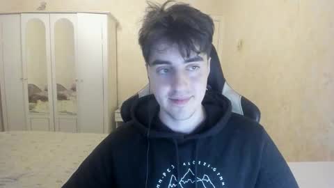 Snapshot of vlad1605 chatting on 10.03.25 Martin online show from 10.03.25