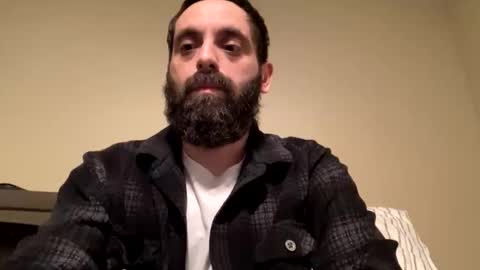 Snapshot of vnast010 chatting on 12.16.25 vnast010 online show from 12.16.25