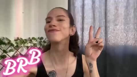 vodkadelulo online show from 11.24.25