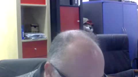 Snapshot of volpi72 chatting on 02.06.25 volpi72 online show from 02.06.25