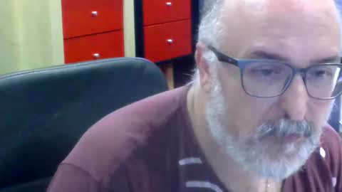 Snapshot of volpi72 chatting on 09.21.25 volpi72 online show from 09.21.25