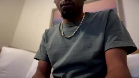 Snapshot of voodoodxck chatting on 01.10.25 voodoodxck online show from 01.10.25