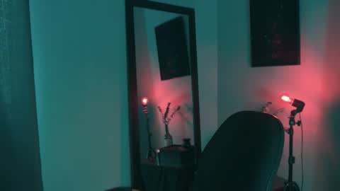 Snapshot of vortexspecter chatting on 10.28.25 vortexspecter online show from 10.28.25