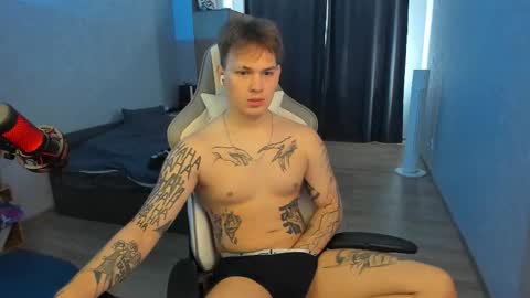 Snapshot of vova_belkin_ chatting on 09.15.25 vova online show from 09.15.25