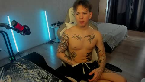 Snapshot of vova_belkin_ chatting on 04.13.26 vova online show from 04.13.26