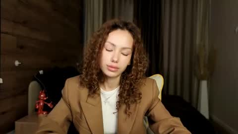 Lily online show from 07.31.26
