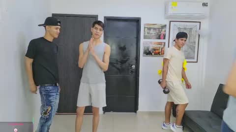 voyeurism_guys online show from 05.27.26