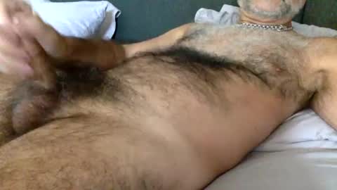 Enjoy guys of all ages if you are not on cam please dont ask for requests if i dont respond dont think im ignoring you i online show from 06.21.26