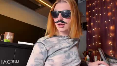 ILONA A week goal new laptop online show from 06.18.26
