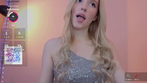 Snapshot of w_pickmebabby_w chatting on 11.03.25 w_pickmebabby_w online show from 11.03.25