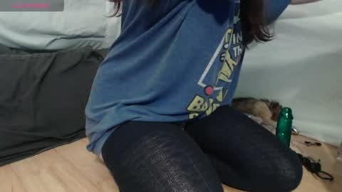Snapshot of wacky_weirdo chatting on 04.18.26 Rose online show from 04.18.26