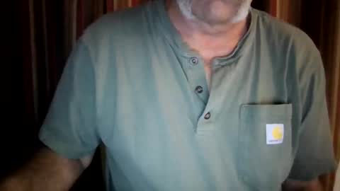 Snapshot of wahassa chatting on 11.21.25 wahassa online show from 11.21.25