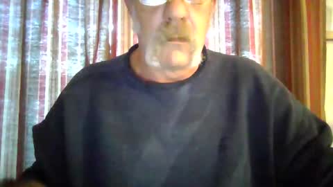 Snapshot of wahassa chatting on 11.28.25 wahassa online show from 11.28.25