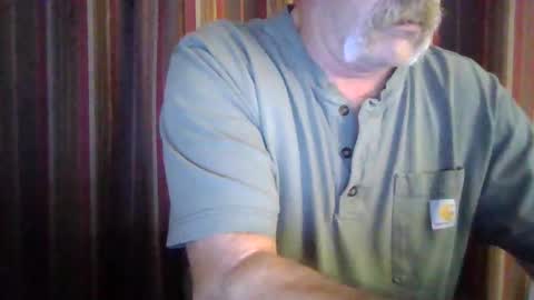 Snapshot of wahassa chatting on 12.19.25 wahassa online show from 12.19.25