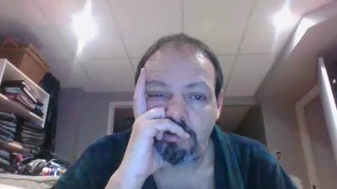 Snapshot of walker033 chatting on 02.10.25 walker033 online show from 02.10.25