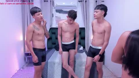 Snapshot of wallen_couple chatting on 11.06.25 Sofia Thiago online show from 11.06.25