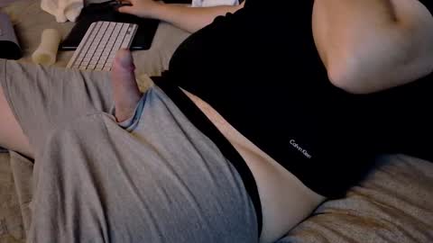 I love the ol in-n-out  online show from 09.25.25