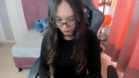 Snapshot of wanda_sg chatting on 06.05.26 Alexandra online show from 06.05.26