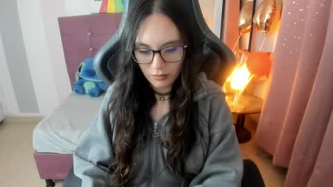 Snapshot of wanda_sg chatting on 06.11.26 Alexandra online show from 06.11.26