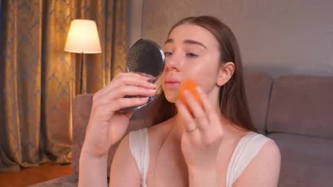 hello guys im Lilian online show from 02.24.26