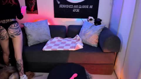 Snapshot of wandaowenss chatting on 02.01.26 online show from 02.01.26