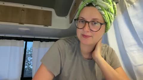 Snapshot of wanderlustjade chatting on 02.02.25 Jade  Adonis online show from 02.02.25