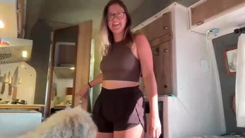 Snapshot of wanderlustjade chatting on 03.12.25 Jade  Adonis online show from 03.12.25